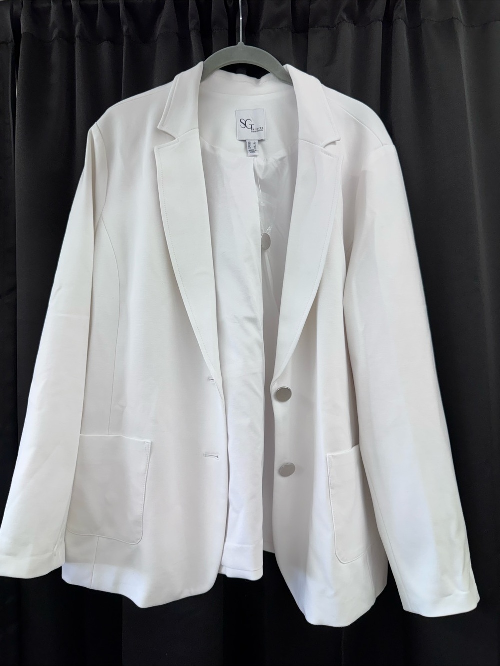 Susan Graver White Notch-Lapel Two-Button Blazer